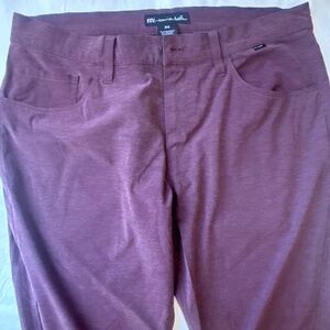 Travis Matthew men’s pant 34